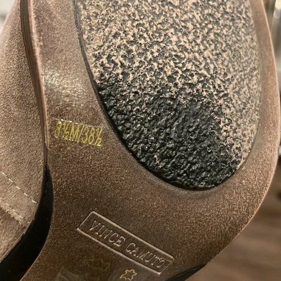 Vince Camuto light brown suede ankle booties - Picture 4 of 4